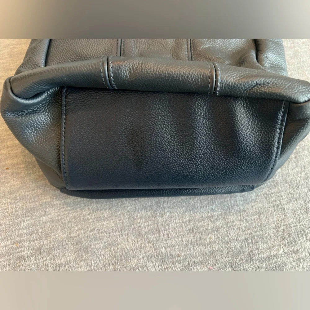 Navy Blue Leather Crossbody‎ Bag Adjustable Strap Classic Business Casual New